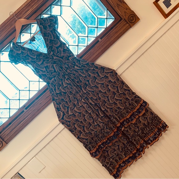 Angie Dresses & Skirts - Angie Paisley Print Maxi Dress
